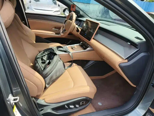 BYD Han L — Фото автомобиля 24