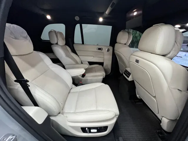 Li Auto L9 — Фото автомобиля 9
