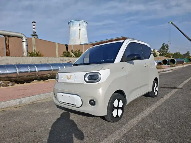 Фотография автомобиля — Wuling Hongguang Mini EV
