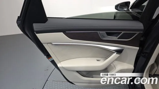 Audi A6 C8 — Фото автомобиля 14