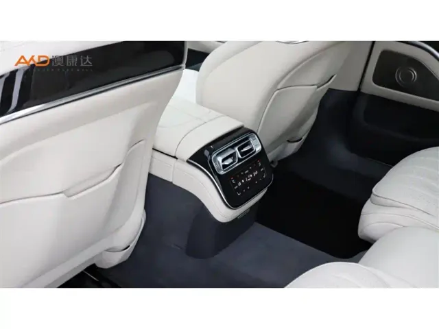 Mercedes-Benz S-Class — Фото автомобиля 9