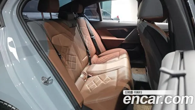 BMW 5-Series 5 серия (G60) 530i xDrive M Sport — Фото автомобиля 11