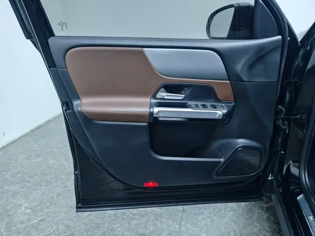 Mercedes-Benz GLB-Class — Фото автомобиля 19