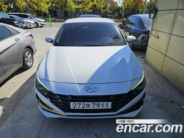 Hyundai Avante — Фото автомобиля 2