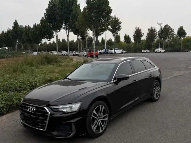 Фотография автомобиля — Audi A6