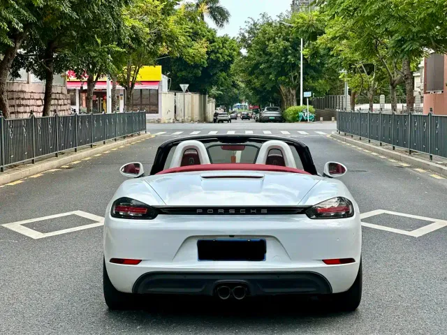 Porsche 718 — Фото автомобиля 8