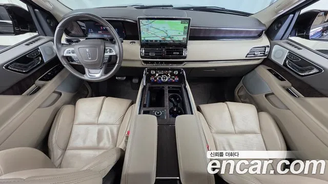 Lincoln Navigator 4th Gen — Фото автомобиля 10
