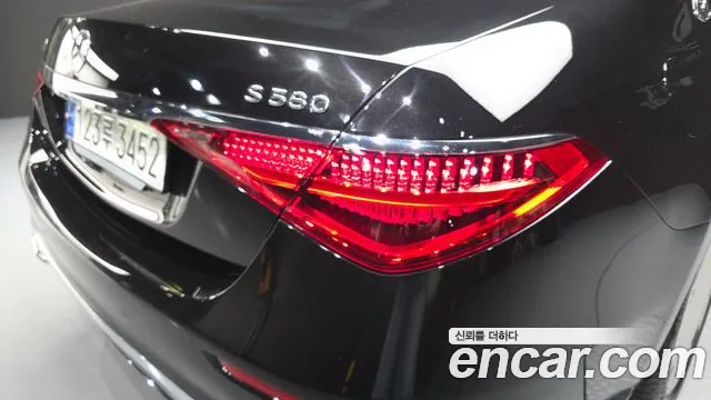 Mercedes-Benz S-Class — Фото автомобиля 21