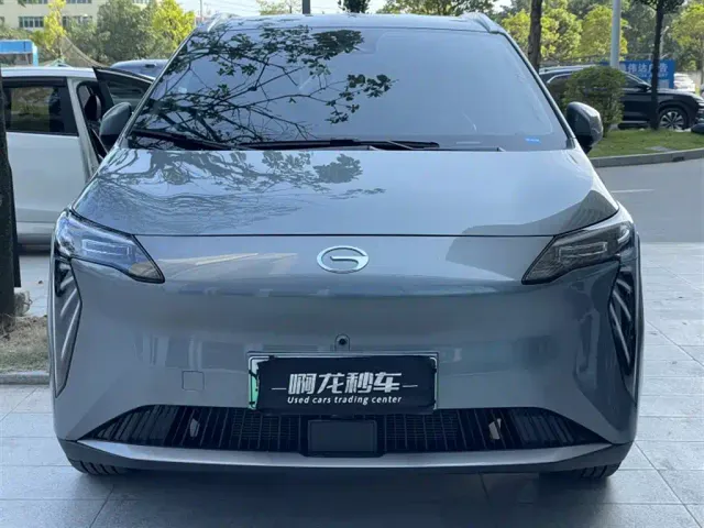 GAC Aion Y — Фото автомобиля 2