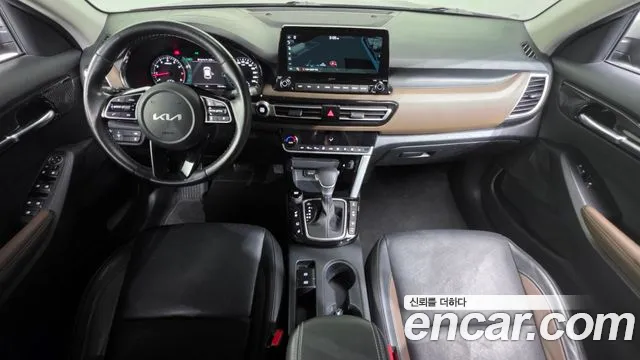 Kia Seltos — Фото автомобиля 7