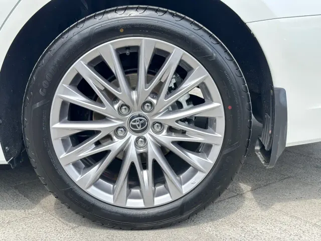 Toyota Avalon — Фото автомобиля 18