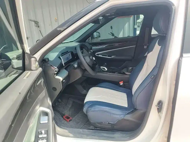 Geely Boyue — Фото автомобиля 14