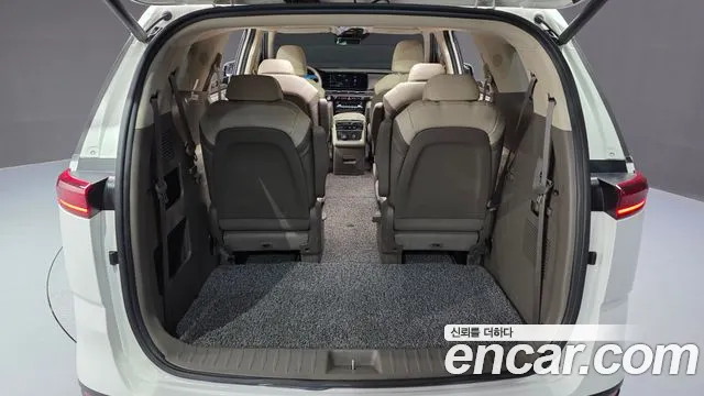 Kia Canival Carnival 4 поколение Дизель 9 мест Signature — Фото автомобиля 14