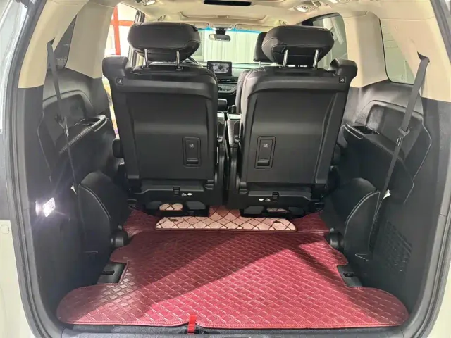 Honda Elysion — Фото автомобиля 23
