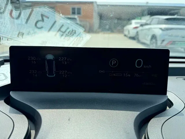 Toyota bZ3 — Фото автомобиля 6