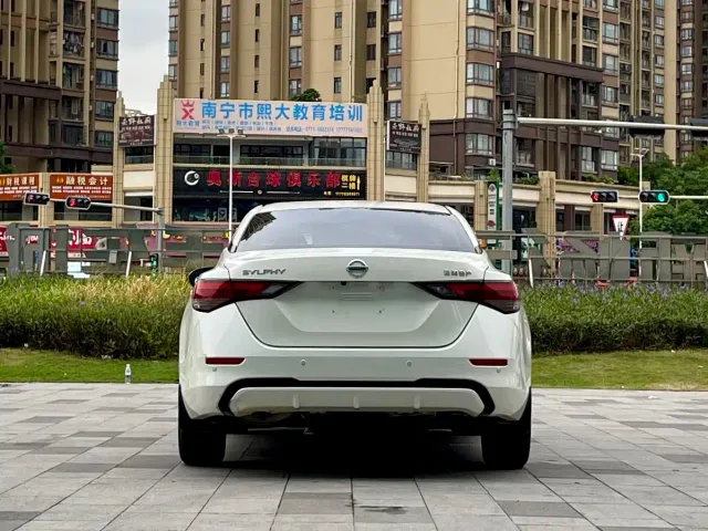 Nissan Sylphy — Фото автомобиля 6