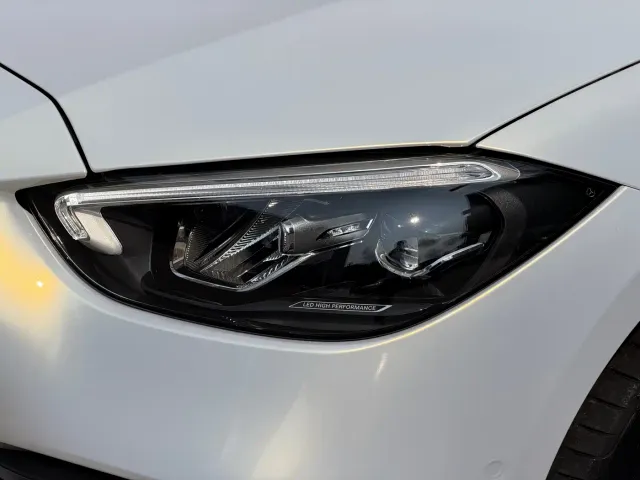 Mercedes-Benz C-Class — Фото автомобиля 11