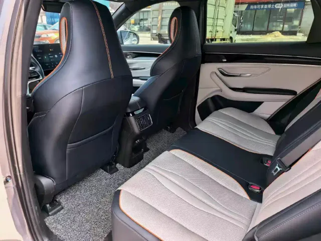 BYD Song PLUS — Фото автомобиля 5