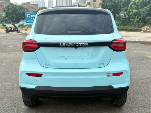 Leapmotor T03 — Фото автомобиля 8