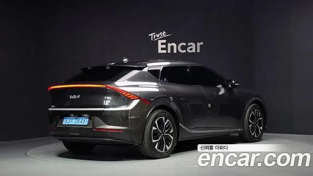 Kia EV6 — Фото автомобиля 2