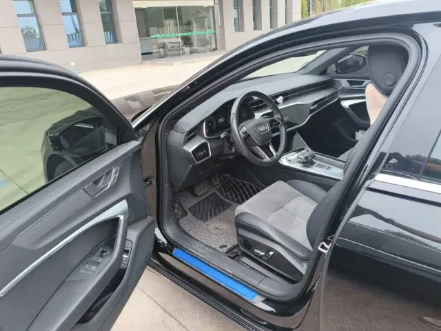 Audi A6L — Фото автомобиля 13