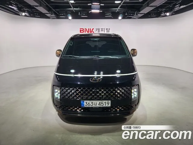 Hyundai Staria Staria Lounge 9 мест — Фото автомобиля 2