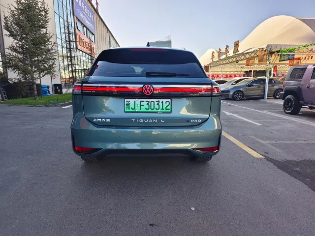 Volkswagen Tiguan L PHEV — Фото автомобиля 5