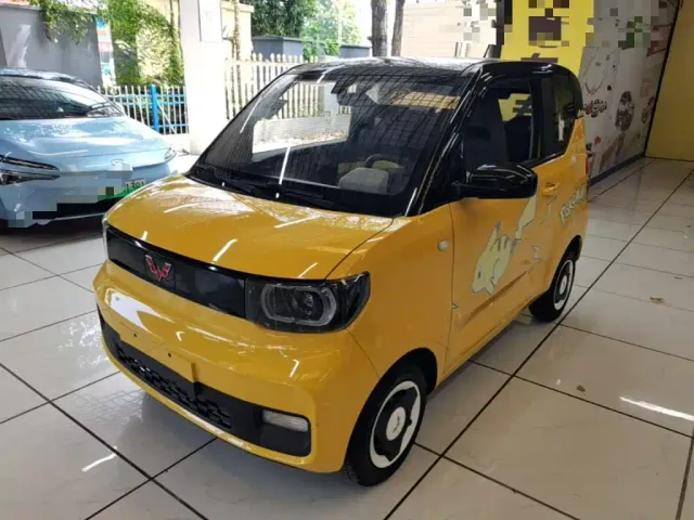 Фотография автомобиля — Wuling Hongguang Mini EV
