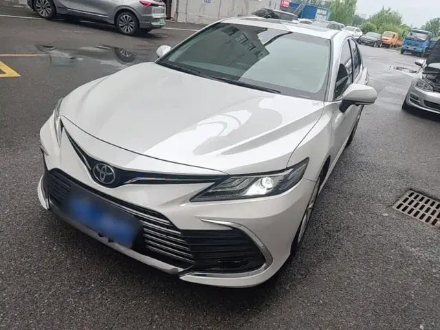 Фотография автомобиля — Toyota Camry