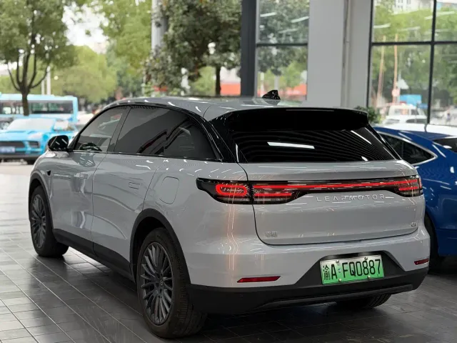 Leapmotor C11 — Фото автомобиля 2