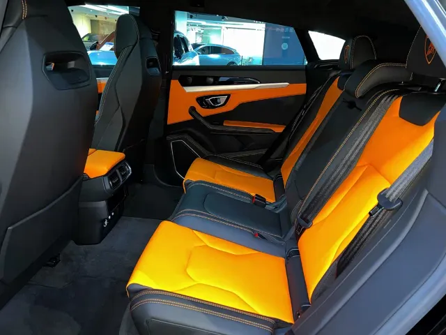 Lamborghini Urus — Фото автомобиля 13