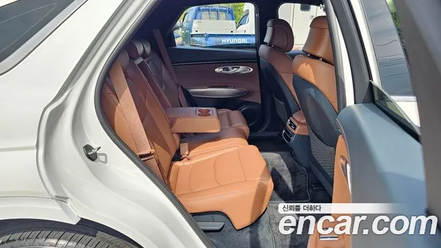 Genesis GV70 2.5T Бензин AWD — Фото автомобиля 4