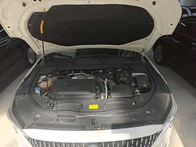 Bestune B70 — Фото автомобиля 19