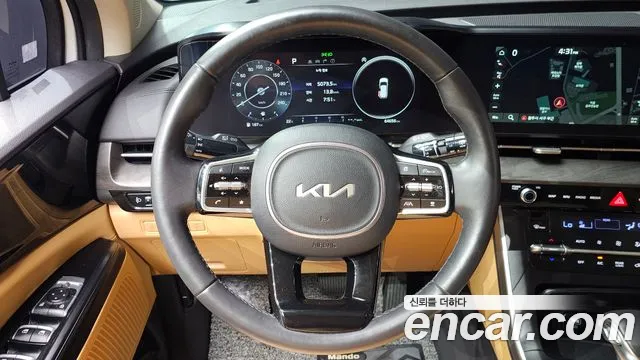 Kia Carnival Generation 4 — Фото автомобиля 20