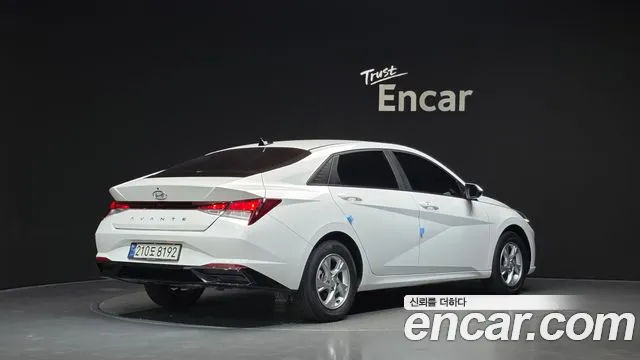 Hyundai Avante — Фото автомобиля 2
