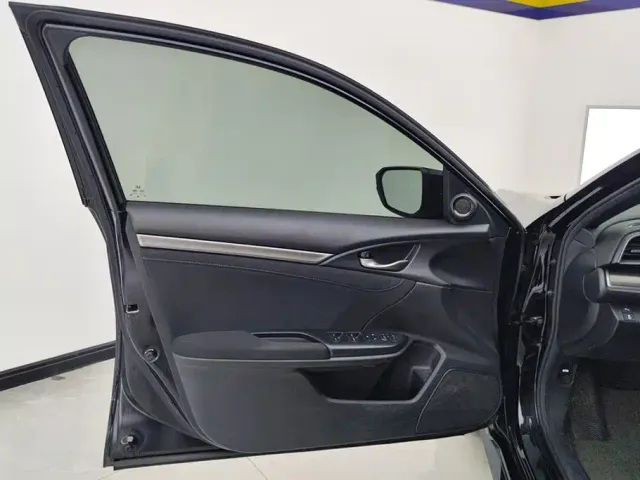 Honda Civic — Фото автомобиля 7