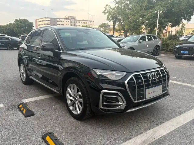 Audi Q5L — Фото автомобиля 3