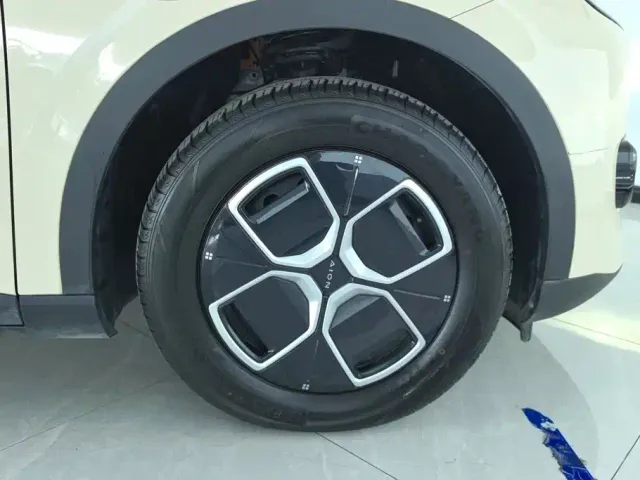 GAC Aion UT — Фото автомобиля 6