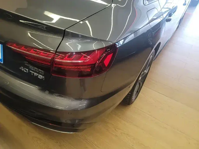Audi A4L — Фото автомобиля 7