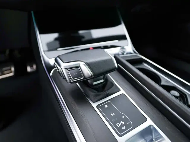 Audi A6L — Фото автомобиля 15