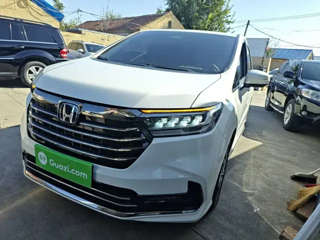 Фотография автомобиля — Honda Odyssey