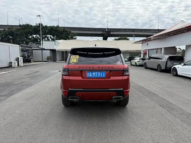 Land Rover Range Rover Sport — Фото автомобиля 12
