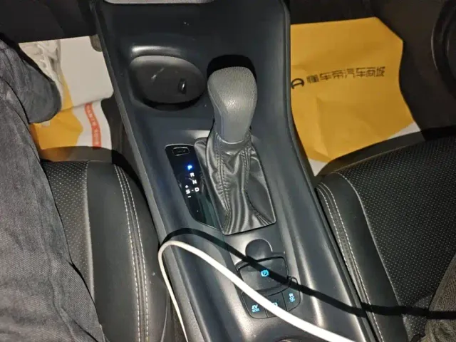 Toyota IZOA — Фото автомобиля 13