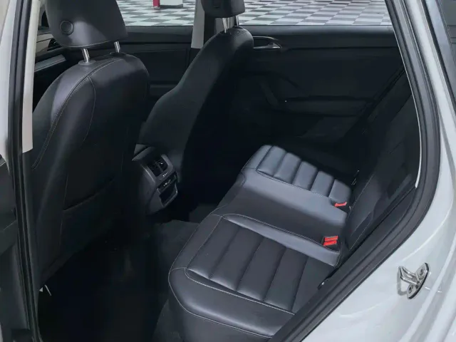 Volkswagen Tharu — Фото автомобиля 10