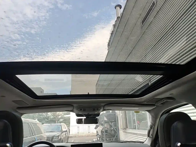Lincoln Navigator — Фото автомобиля 17