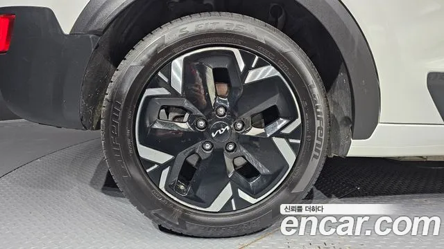 Kia Niro Niro (New) — Фото автомобиля 5