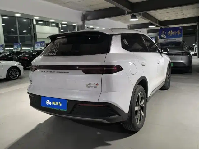 BYD Song Pro — Фото автомобиля 3