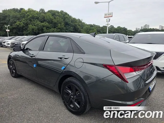 Hyundai Avante CN7 — Фото автомобиля 5