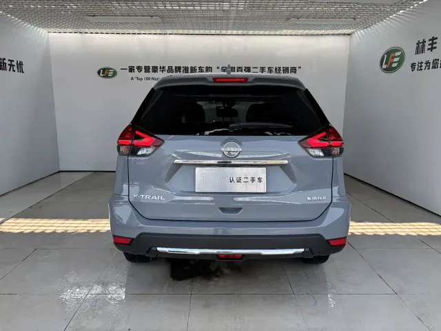 Nissan X-Trail — Фото автомобиля 5