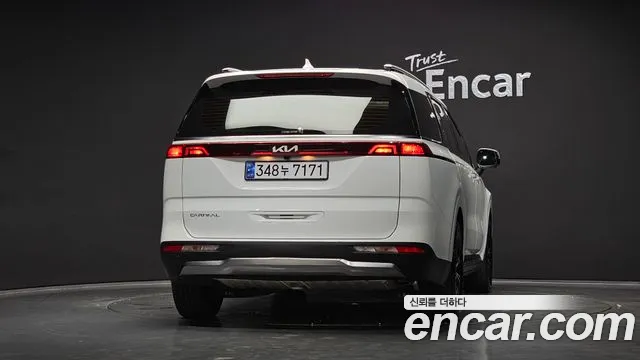 Kia Canival Carnival 4 поколение Бензин 9 мест Noblesse — Фото автомобиля 4